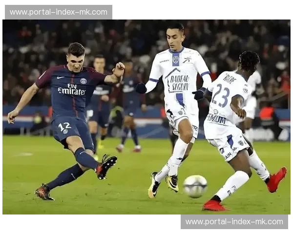 里昂法国杯主场7连胜，拉瓦勒难撼